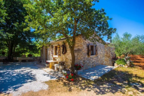 Гостиница Holiday House Legovic  Нова Вас